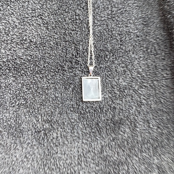 NWOT Blackish grey crystal chain necklace. Buy Two Items Get Free - Picture 3 of 3